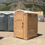 Cabine-toilettes-seches-pmr